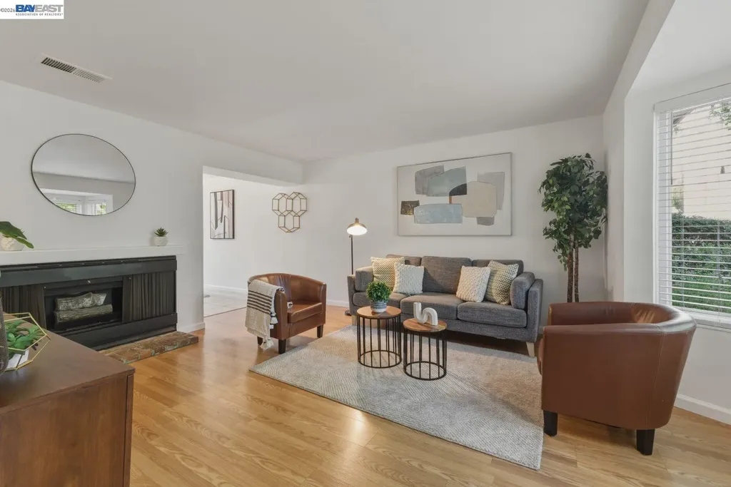 1245 Pine Creek Way Concord CA 94520