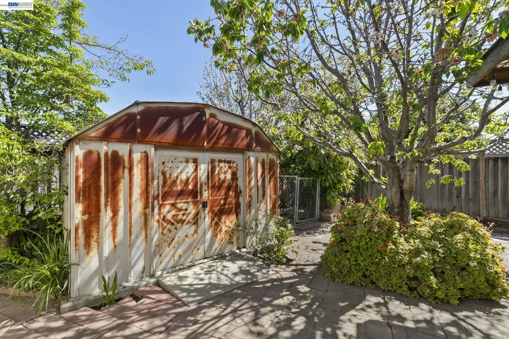 35446 Cleremont Drive Newark CA 94560