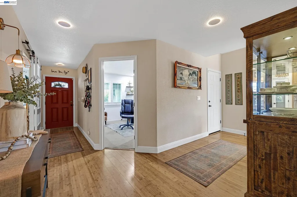 34515 Bentley Court Fremont CA 94555