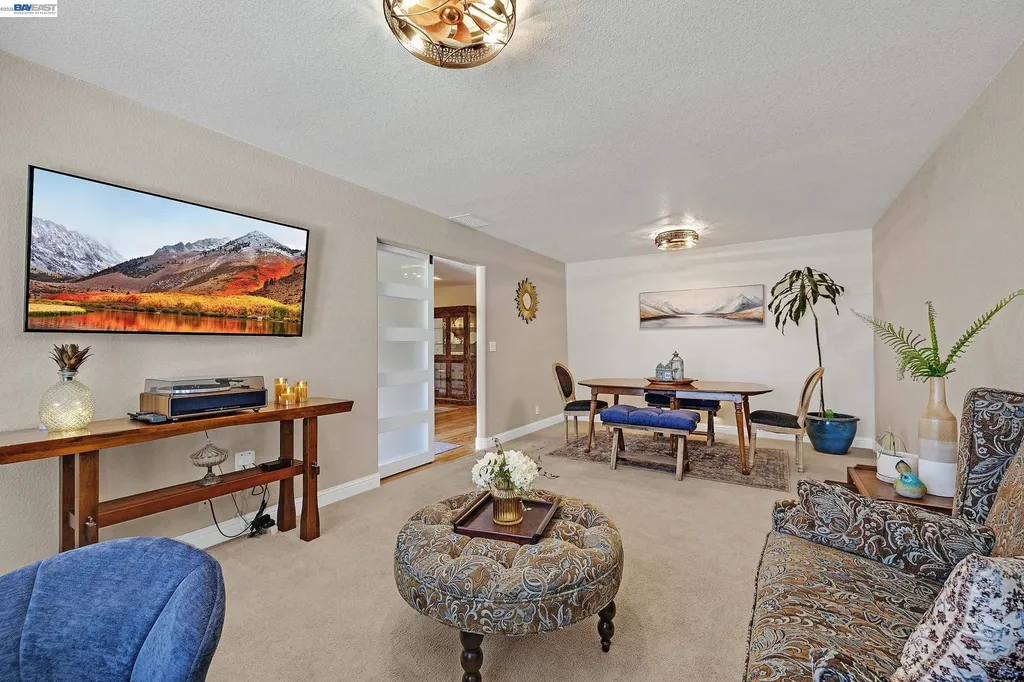 34515 Bentley Court Fremont CA 94555