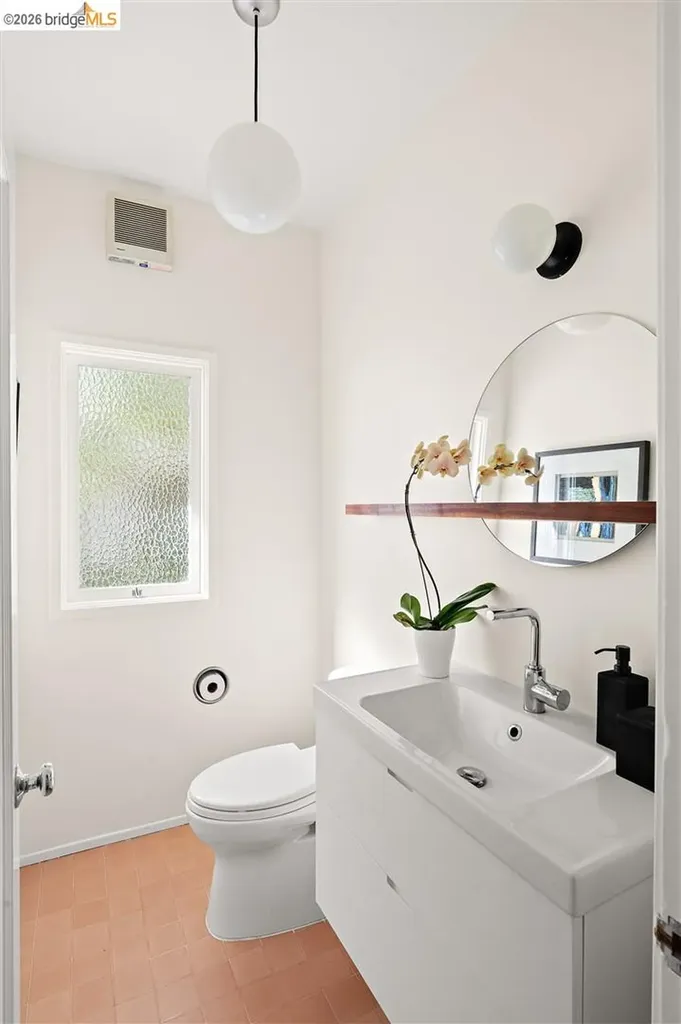 450 Vermont Avenue Berkeley CA 94707
