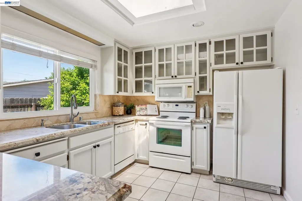 1113 Tokay Common Livermore CA 94550