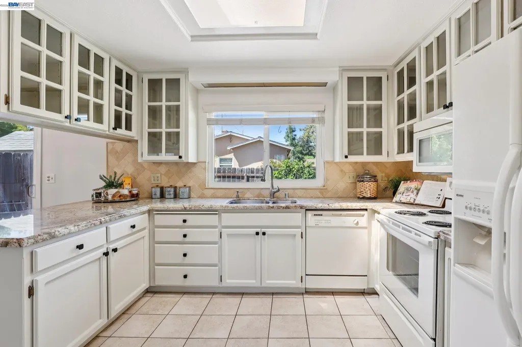 1113 Tokay Common Livermore CA 94550