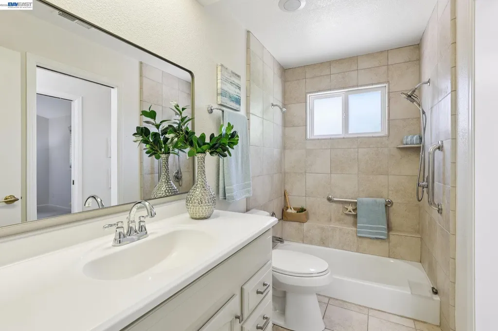 1113 Tokay Common Livermore CA 94550