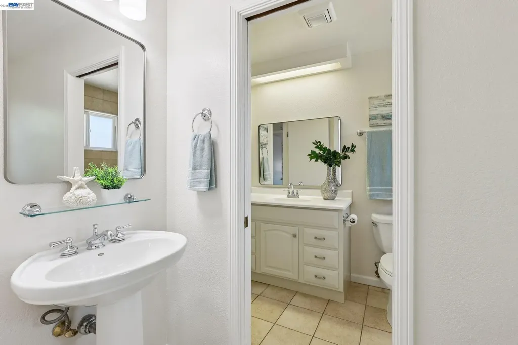 1113 Tokay Common Livermore CA 94550