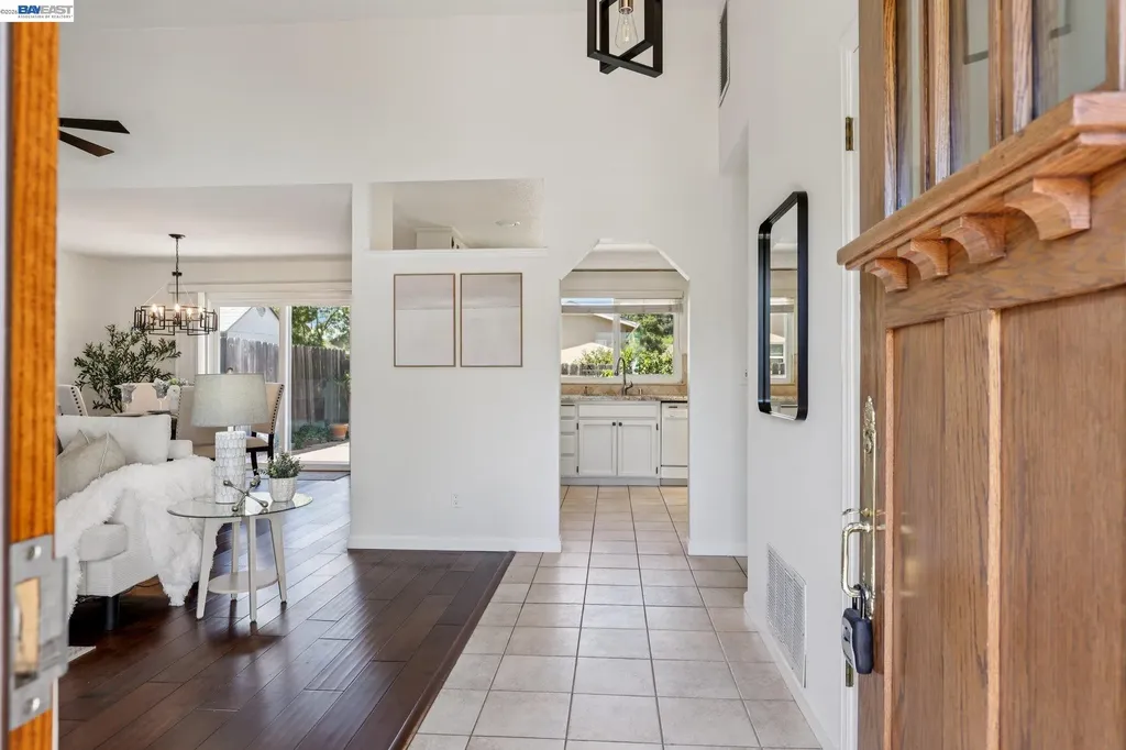 1113 Tokay Common Livermore CA 94550