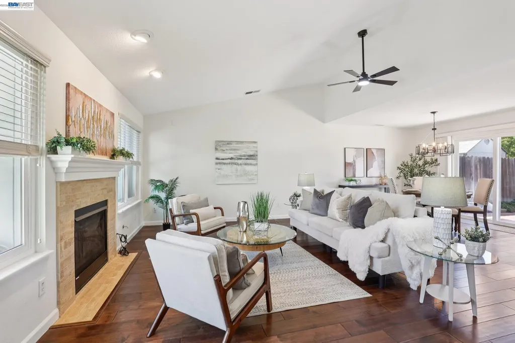 1113 Tokay Common Livermore CA 94550