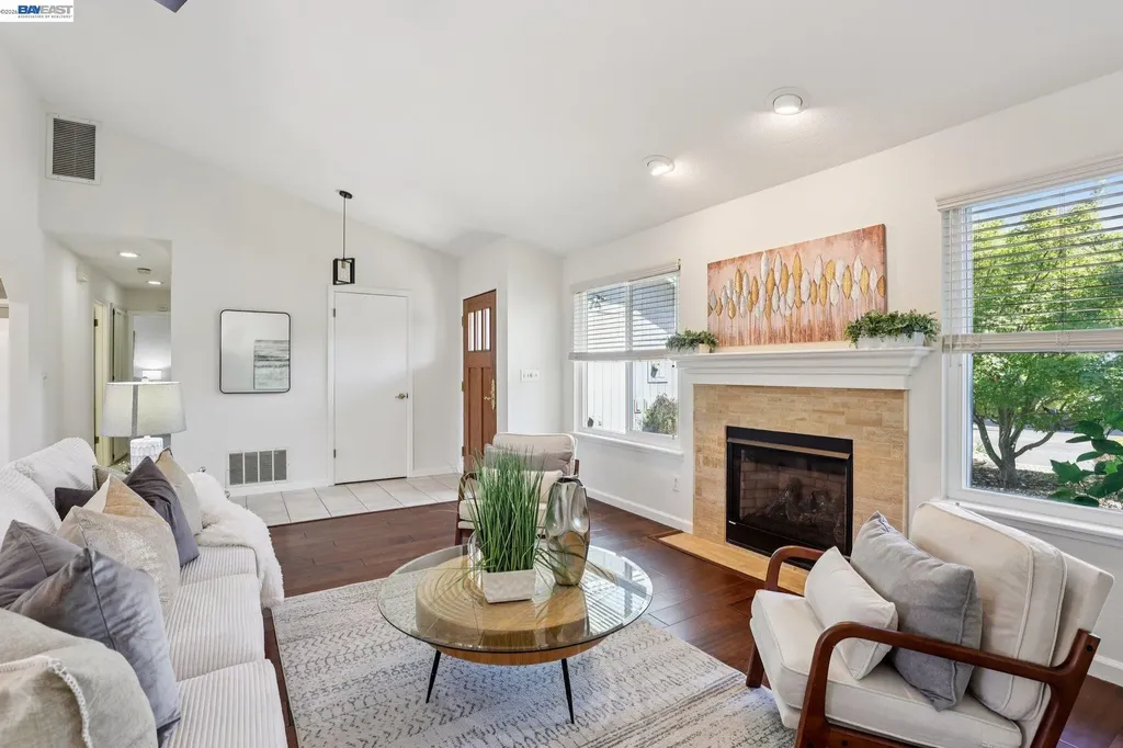 1113 Tokay Common Livermore CA 94550
