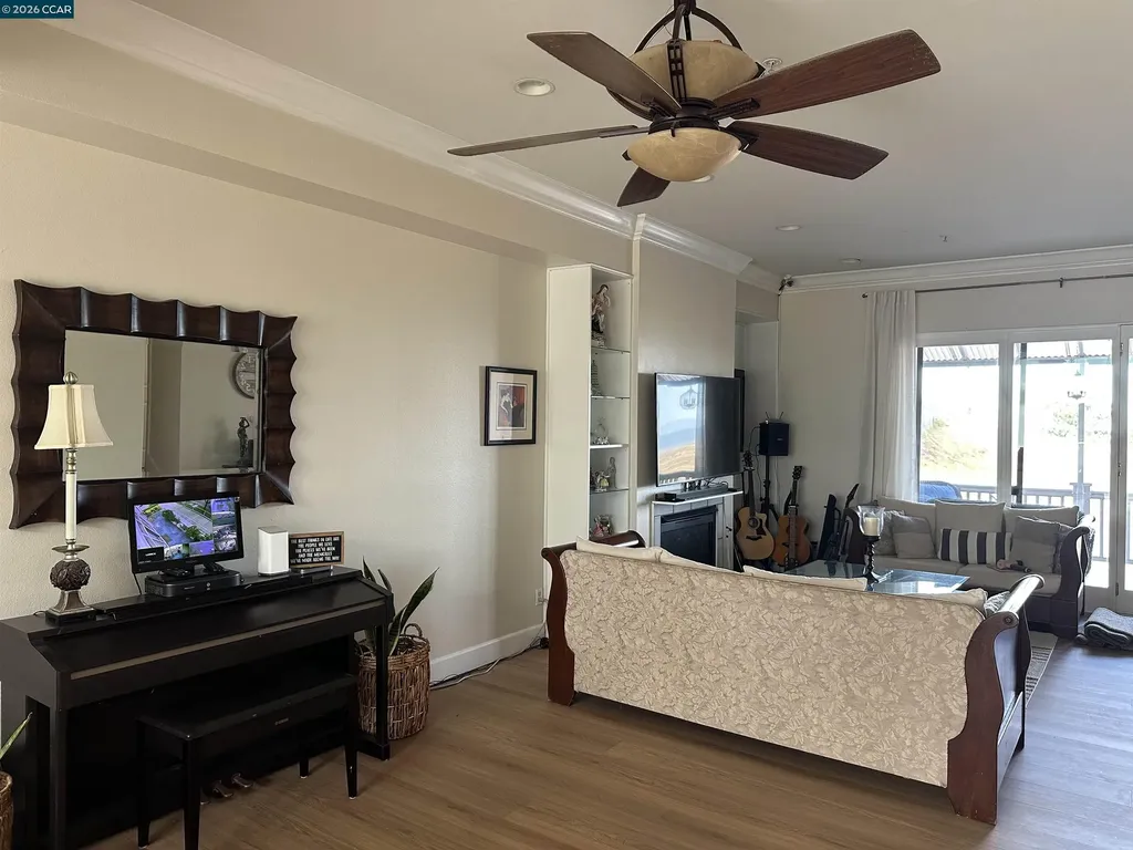 2144 Railroad Avenue Hercules CA 94547