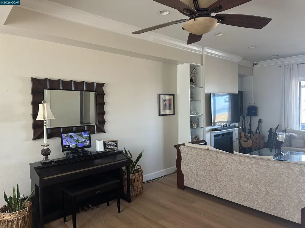 2144 Railroad Avenue Hercules CA 94547