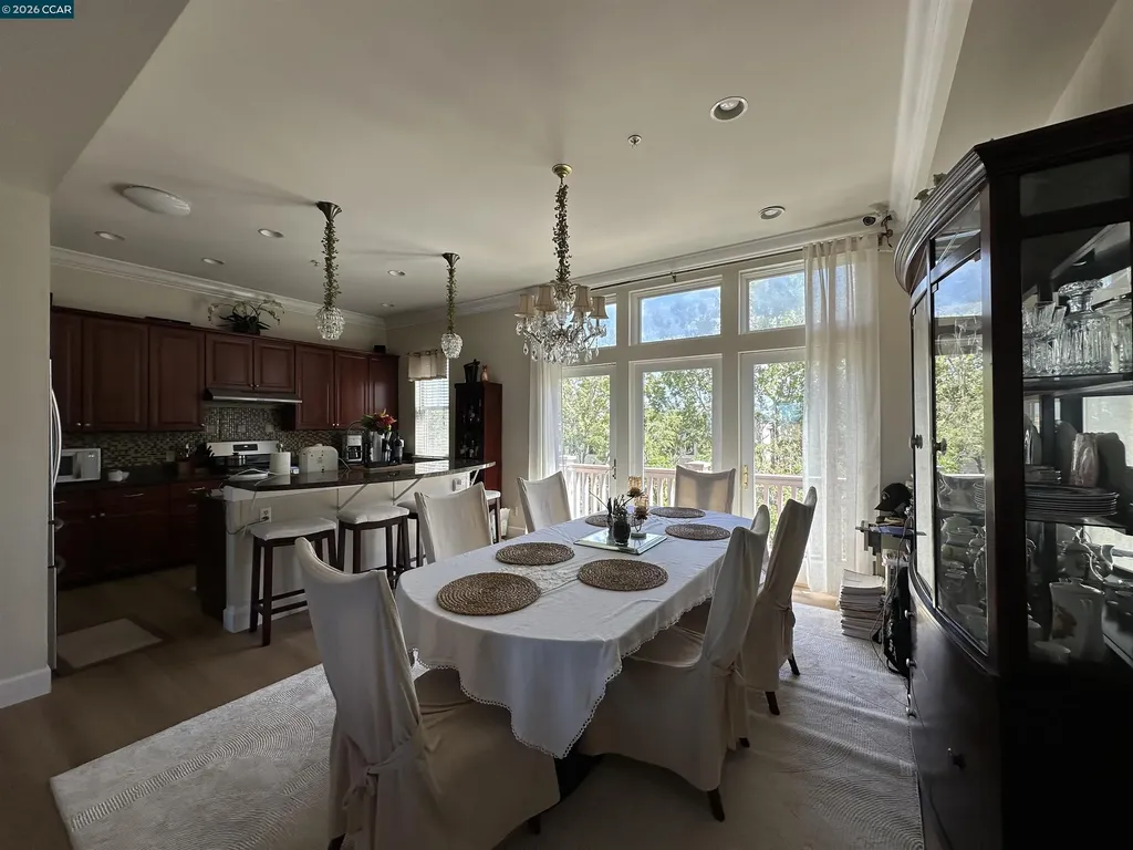 2144 Railroad Avenue Hercules CA 94547
