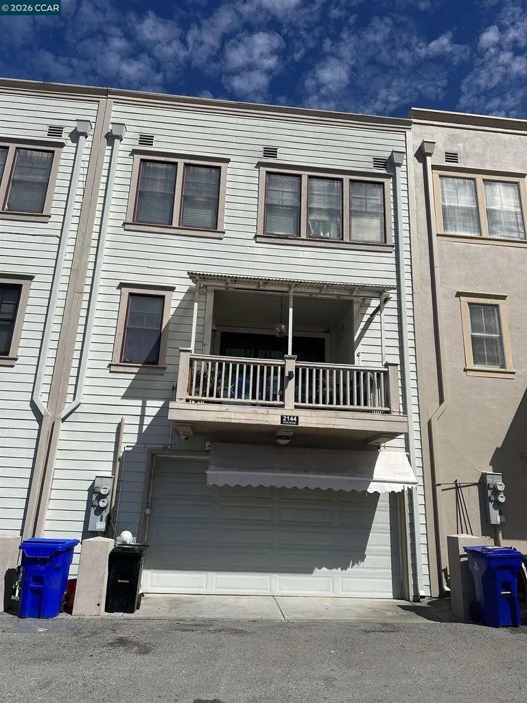 2144 Railroad Avenue Hercules CA 94547