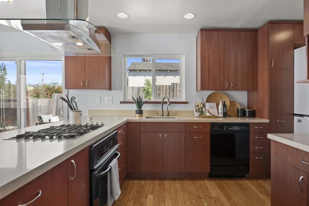 5315 Macdonald Avenue El Cerrito CA 94530