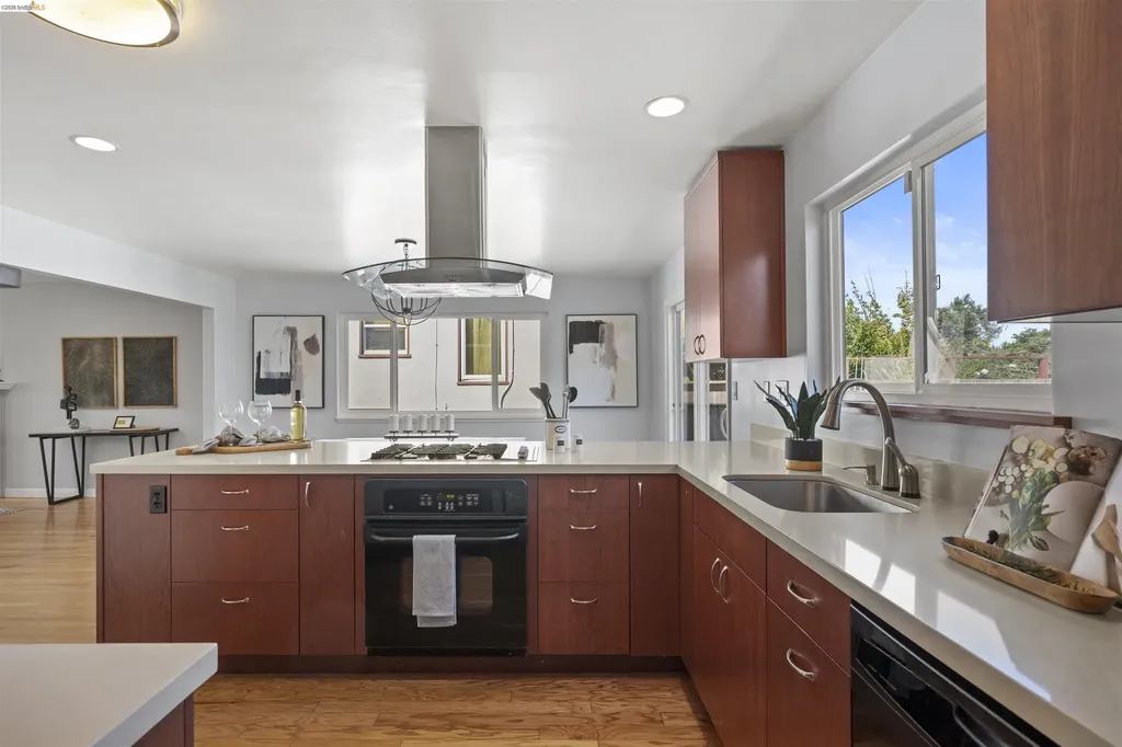 5315 Macdonald Avenue El Cerrito CA 94530