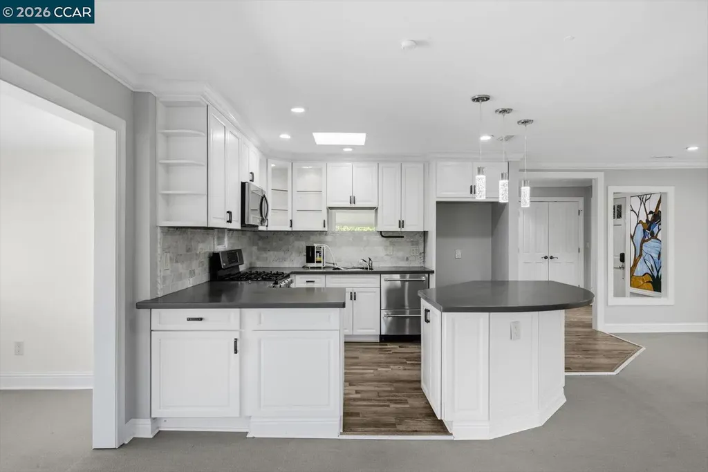 2741 Golden Rain Road Walnut Creek CA 94595