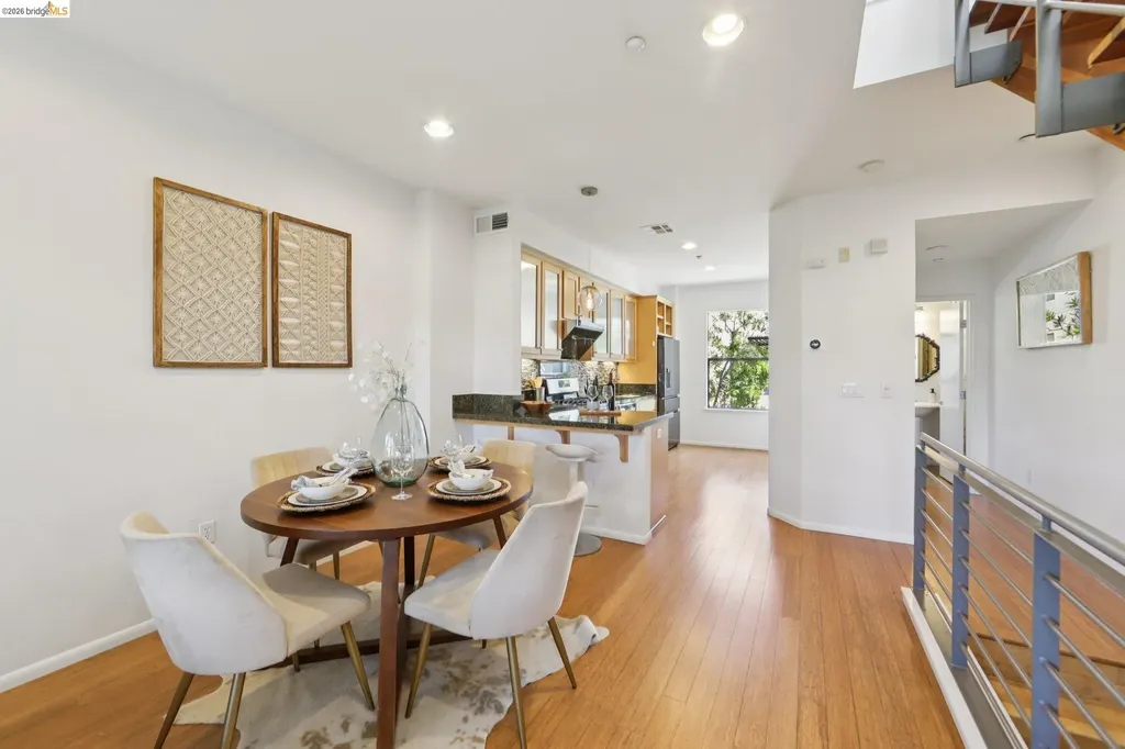 23 City Limits Circle Emeryville CA 94608