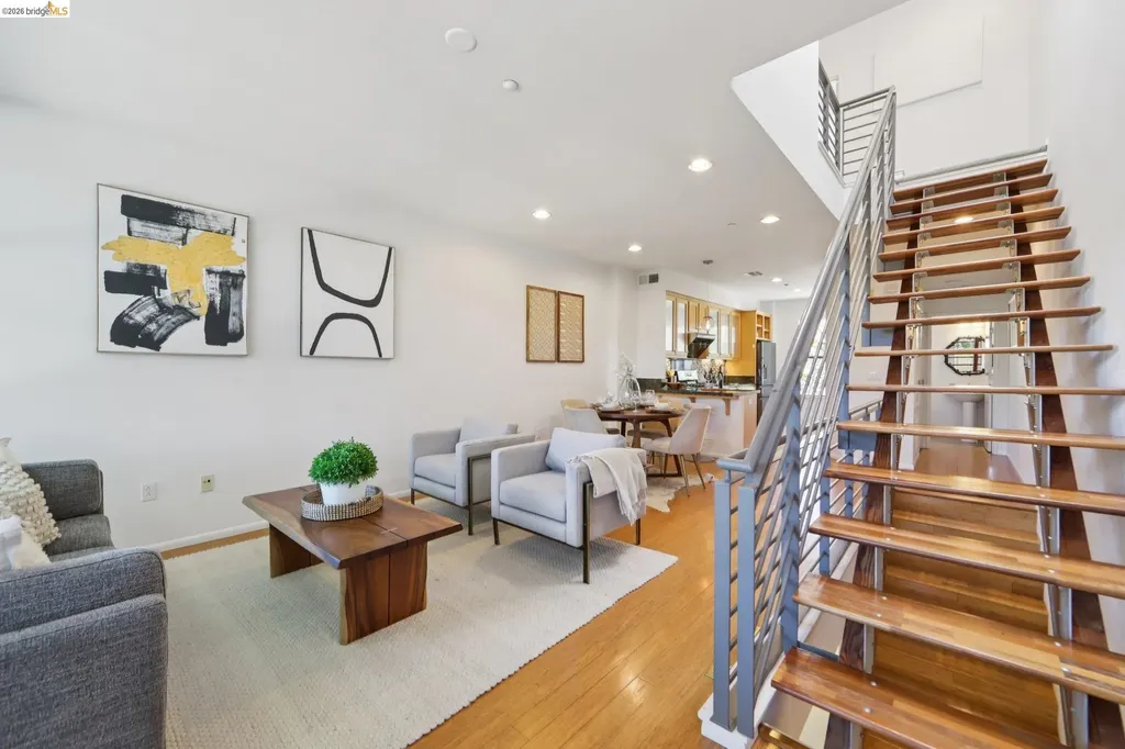 23 City Limits Circle Emeryville CA 94608