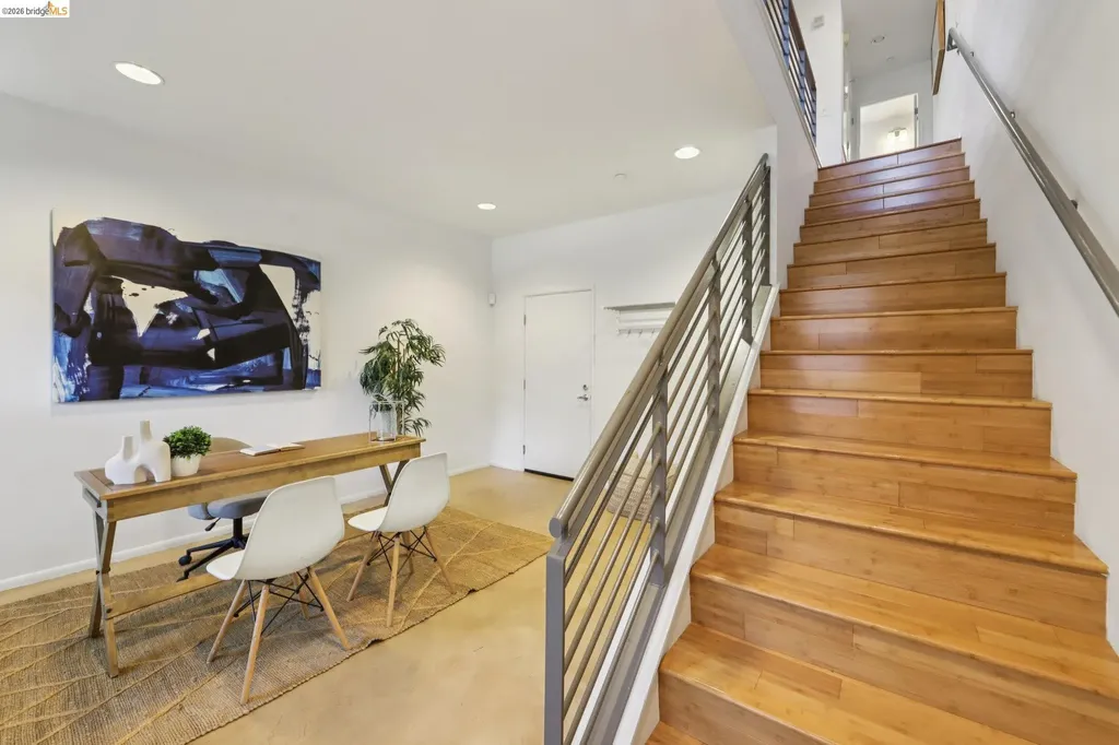 23 City Limits Circle Emeryville CA 94608