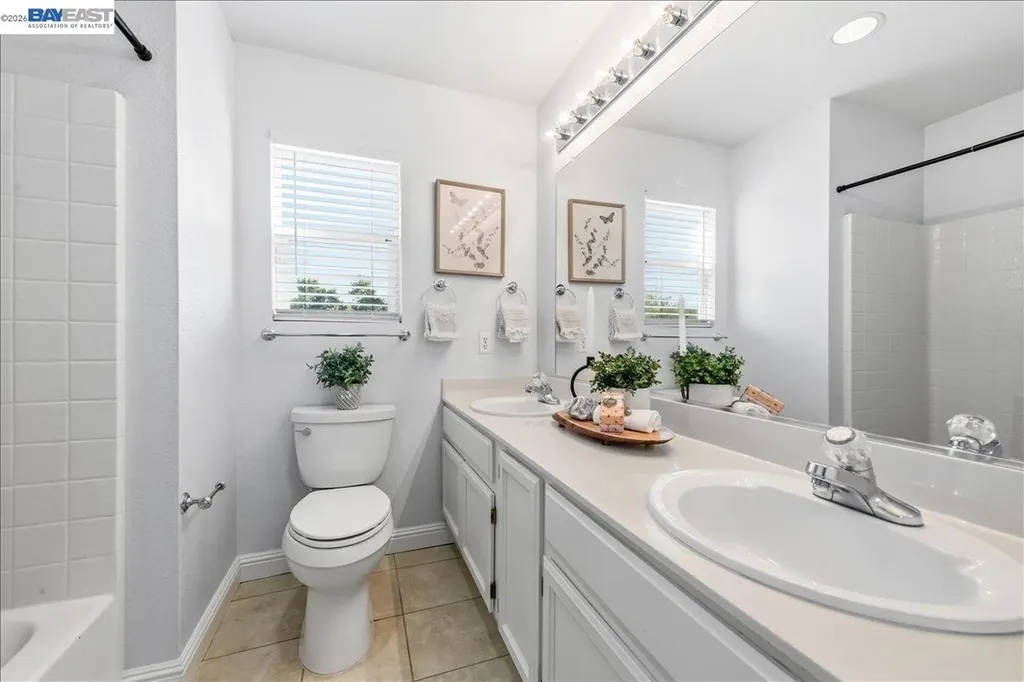 4708 Finch Way Dublin CA 94568