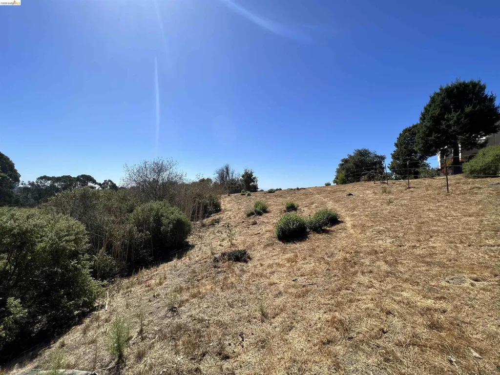 14381 Skyline Boulevard Oakland CA 94619