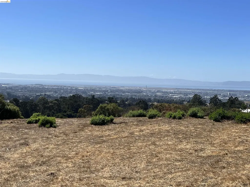 14381 Skyline Boulevard Oakland CA 94619