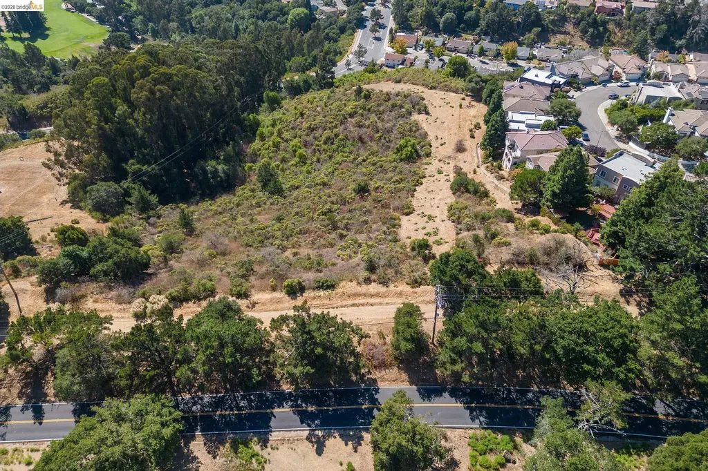 14381 Skyline Boulevard Oakland CA 94619