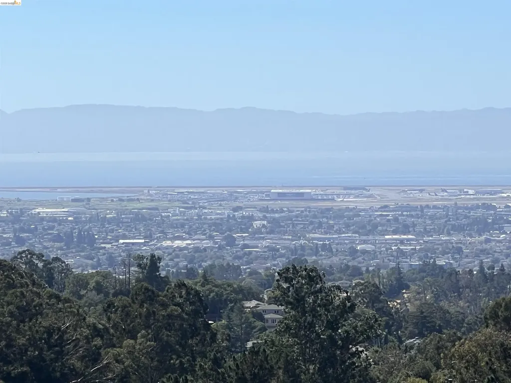 14381 Skyline Boulevard Oakland CA 94619