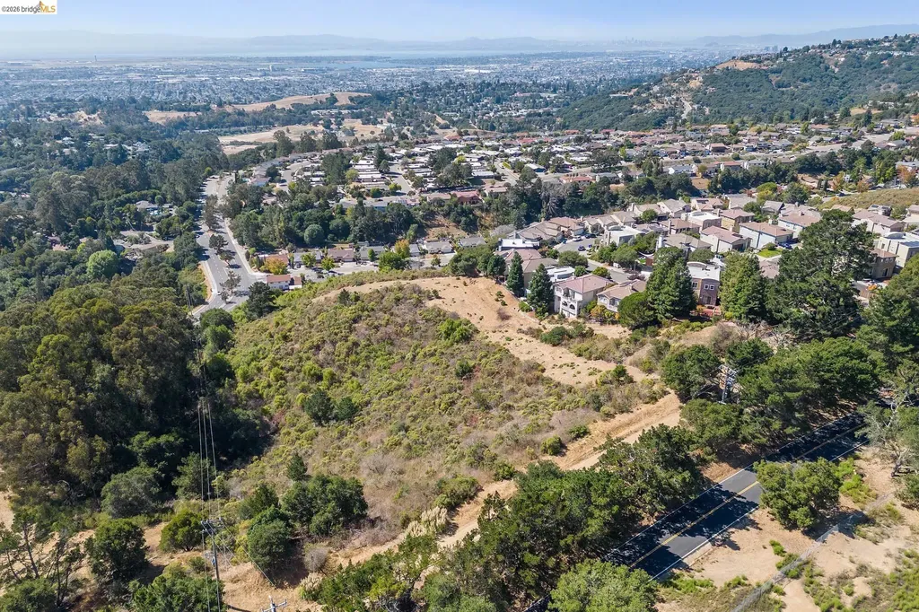 14381 Skyline Boulevard Oakland CA 94619