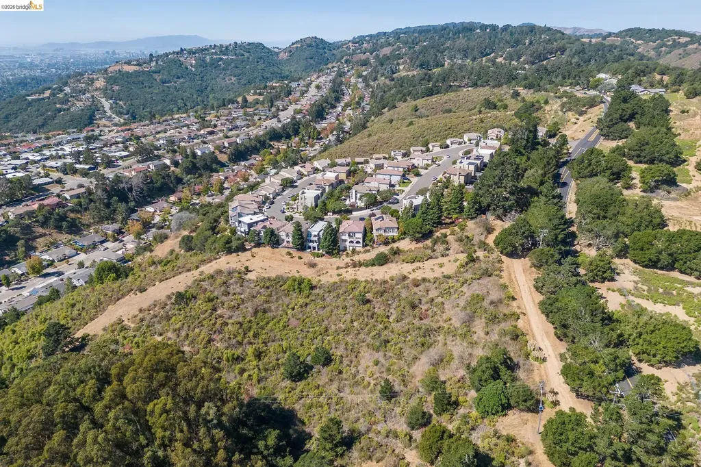 14381 Skyline Boulevard Oakland CA 94619