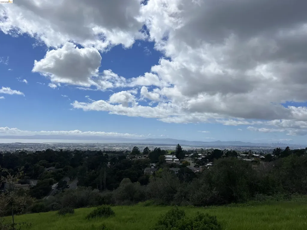14381 Skyline Boulevard Oakland CA 94619