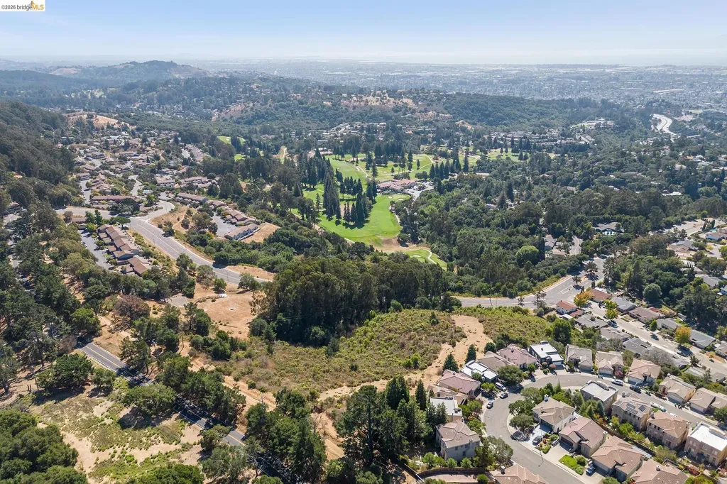 14381 Skyline Boulevard Oakland CA 94619