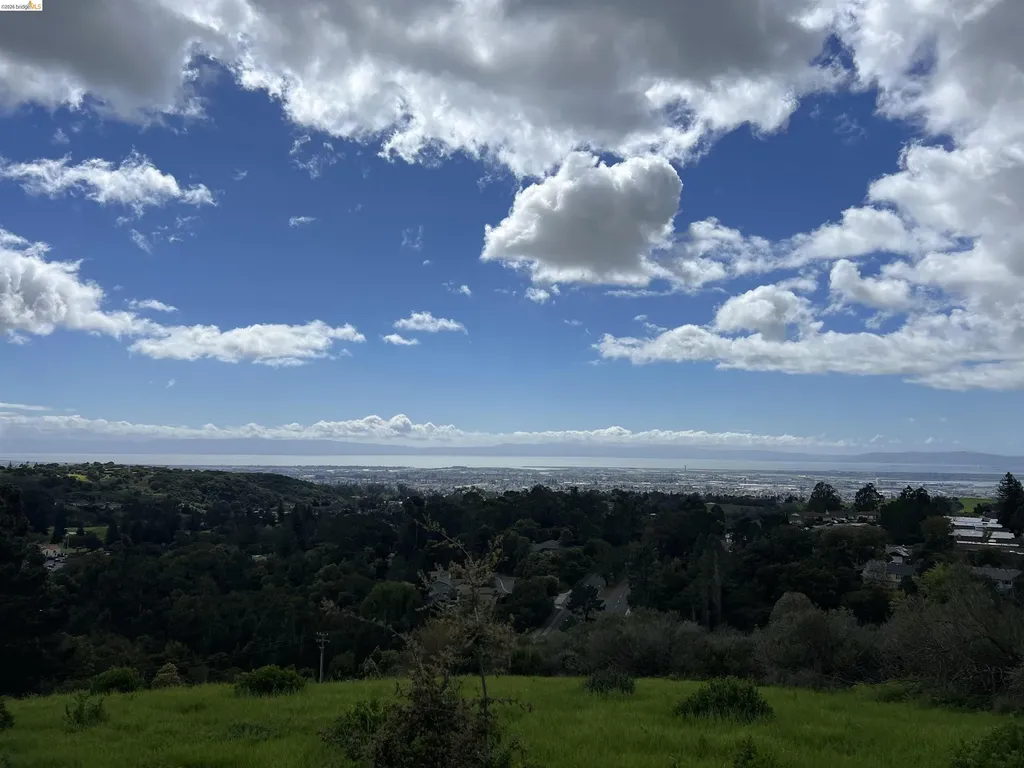 14381 Skyline Boulevard Oakland CA 94619