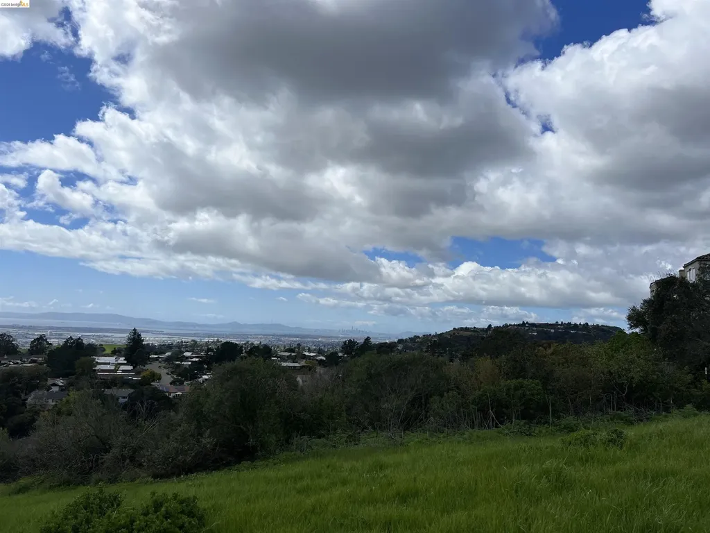 14381 Skyline Boulevard Oakland CA 94619