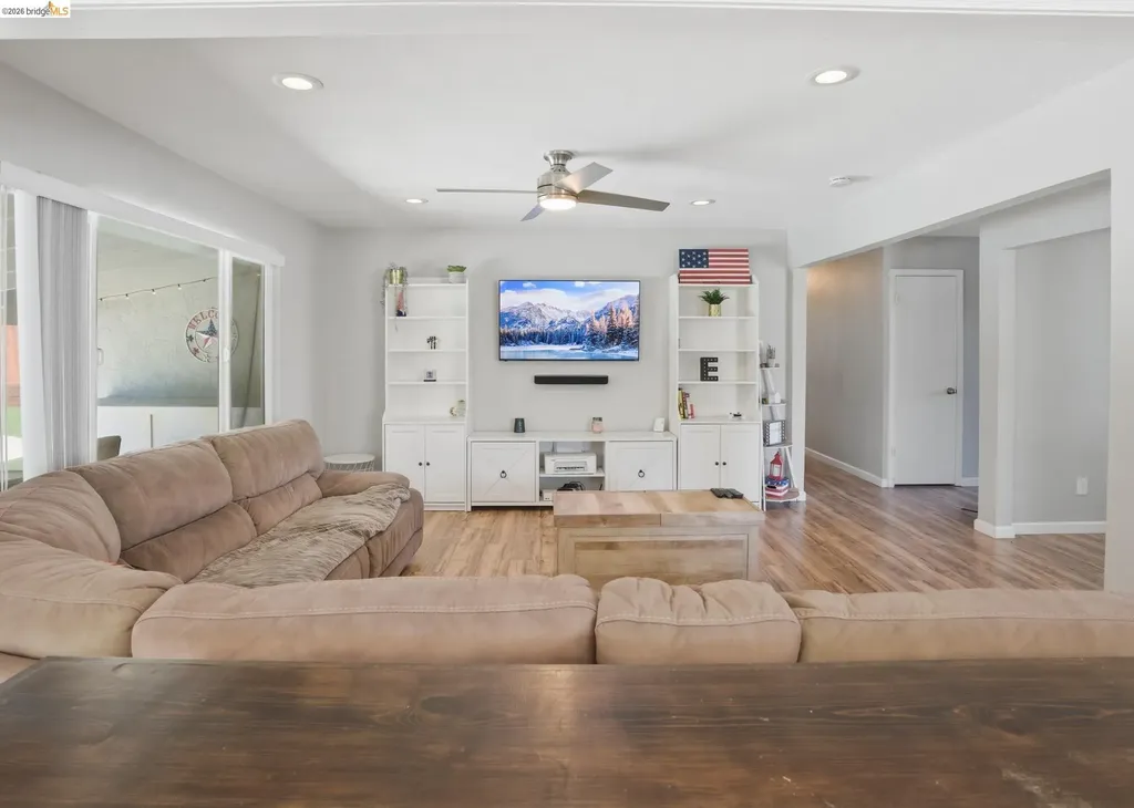 1004 Thomas Court Antioch CA 94509