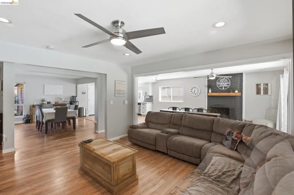 1004 Thomas Court Antioch CA 94509