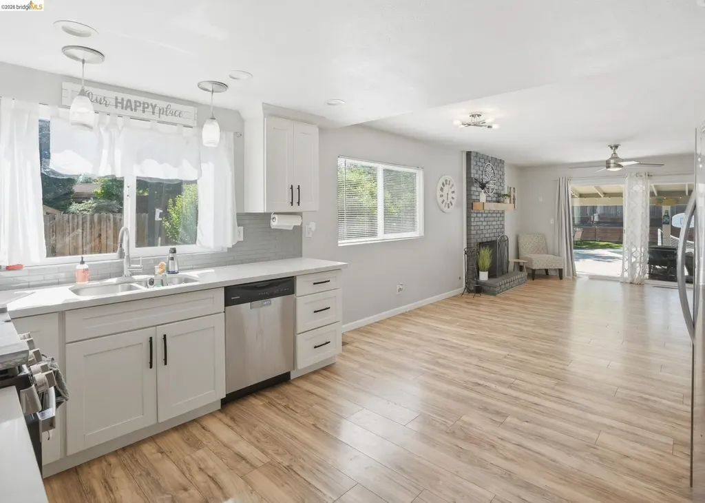 1004 Thomas Court Antioch CA 94509