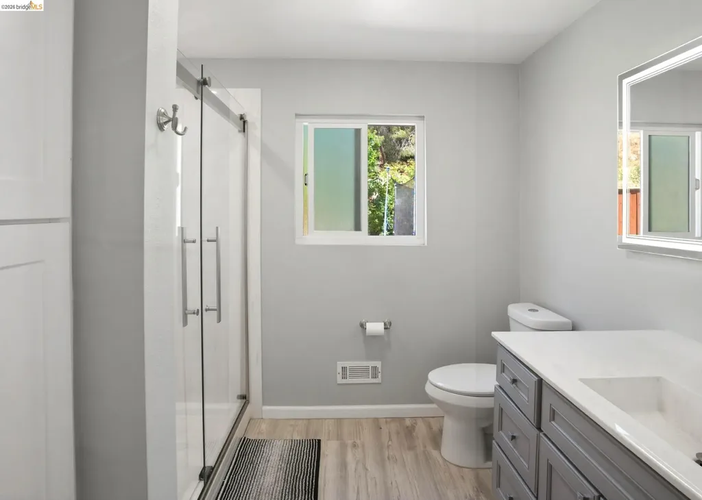 1004 Thomas Court Antioch CA 94509