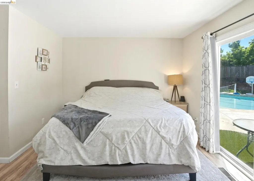 1004 Thomas Court Antioch CA 94509