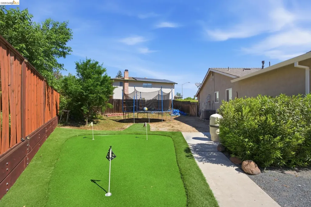 1004 Thomas Court Antioch CA 94509