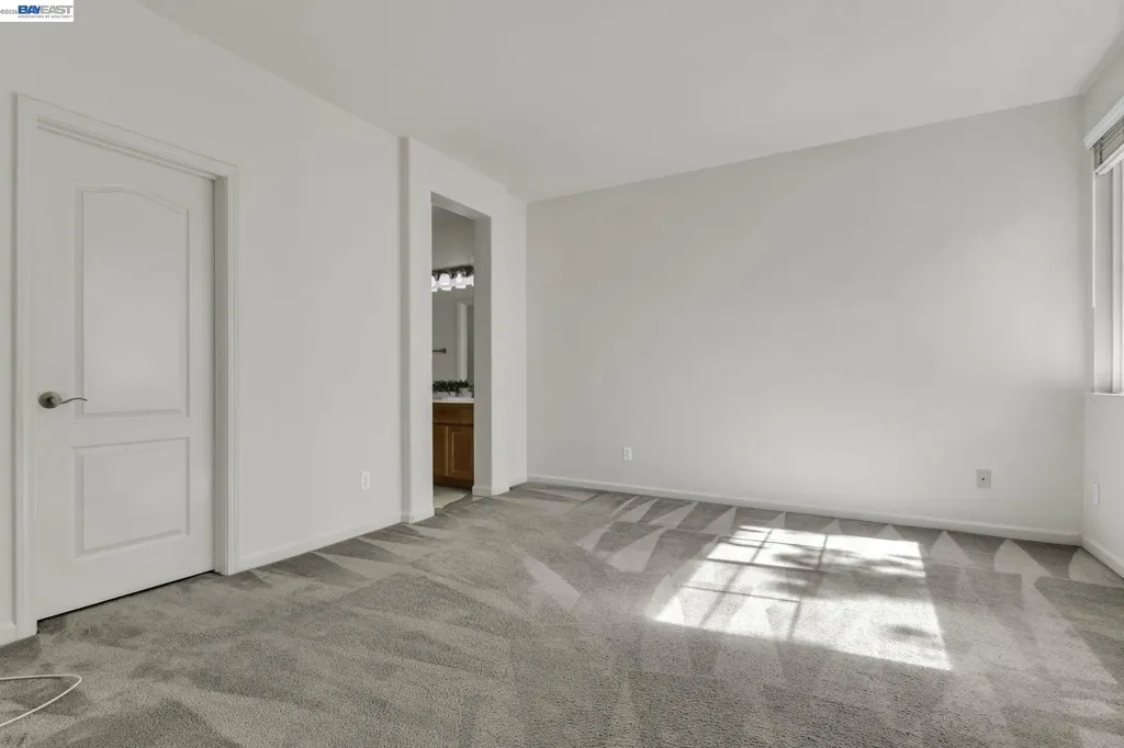 10863 Packard Street Oakland CA 94603