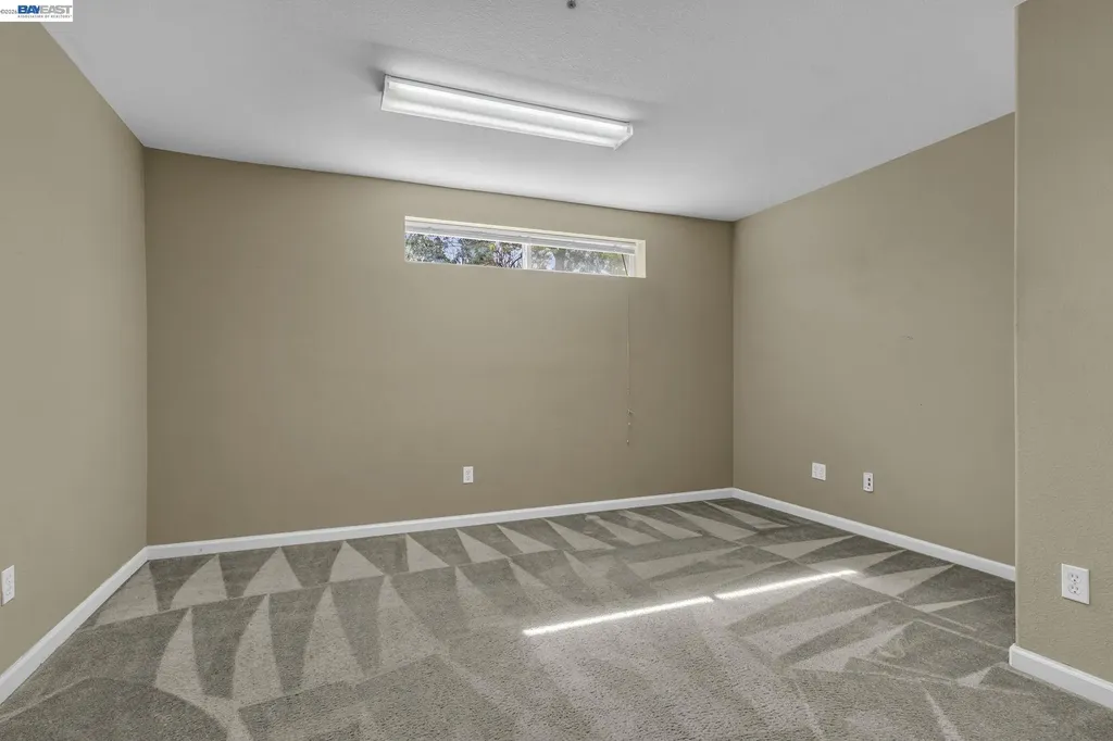 10863 Packard Street Oakland CA 94603