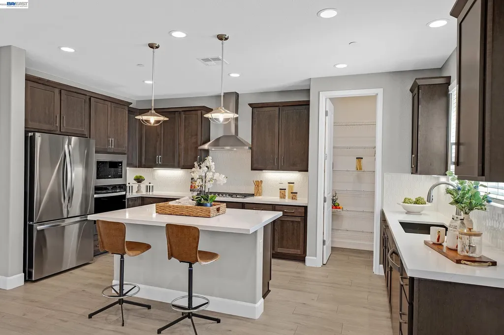271 Eagle Nest Drive Oakley CA 94561