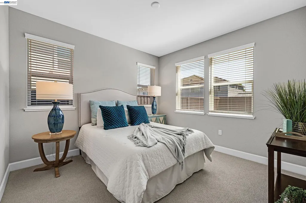 271 Eagle Nest Drive Oakley CA 94561