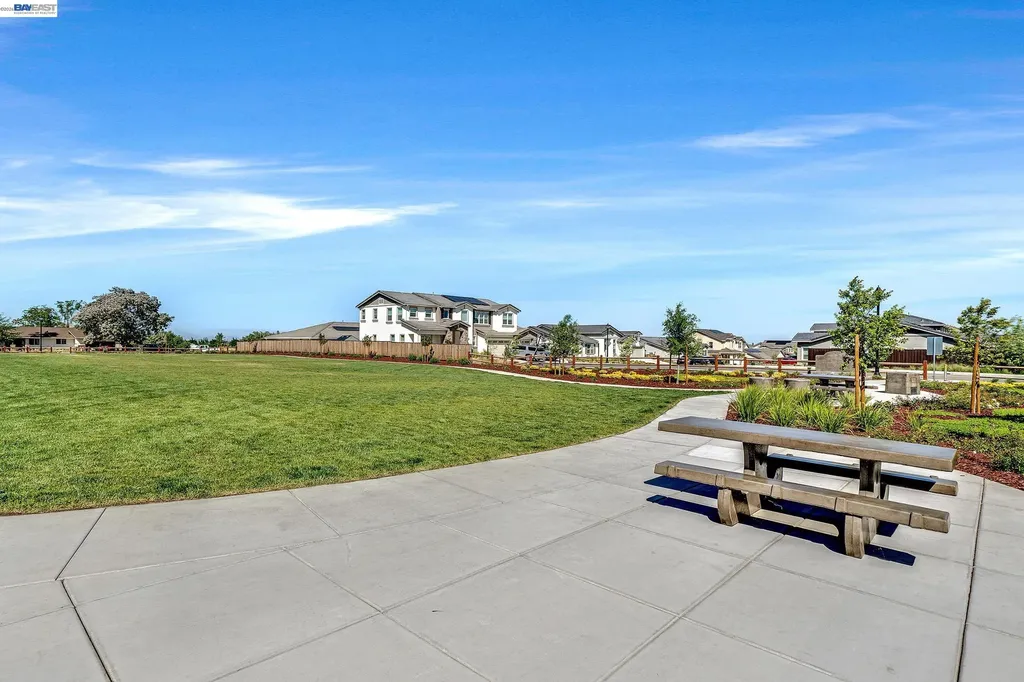 271 Eagle Nest Drive Oakley CA 94561