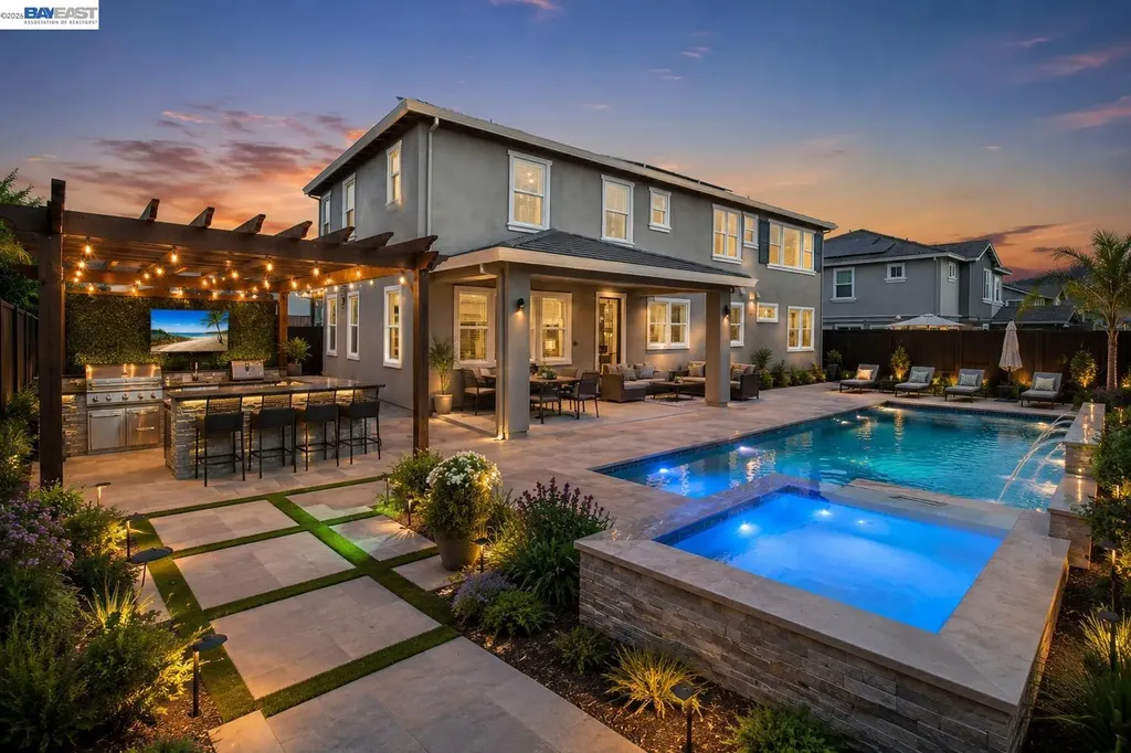 271 Eagle Nest Drive Oakley CA 94561