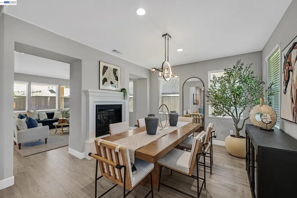 271 Eagle Nest Drive Oakley CA 94561