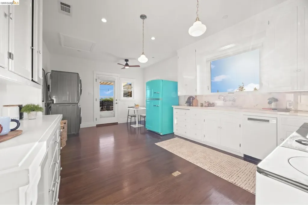 2201 Coloma Street Oakland CA 94602