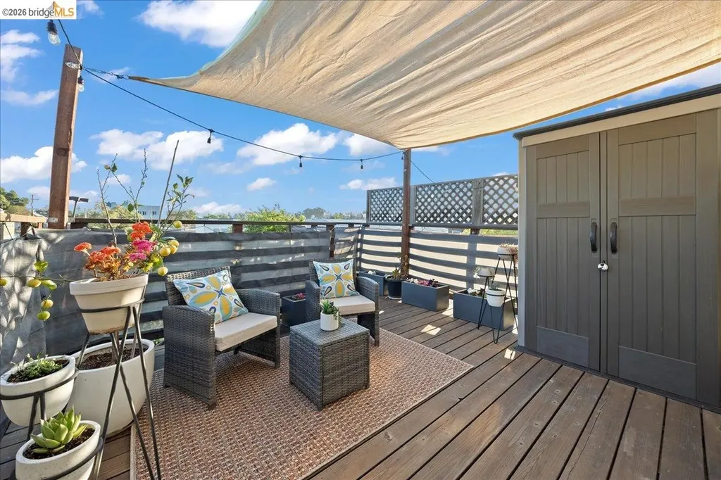 2201 Coloma Street Oakland CA 94602