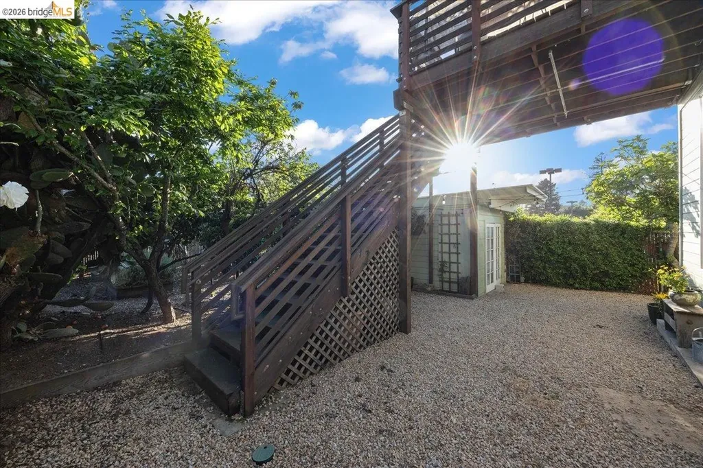2201 Coloma Street Oakland CA 94602