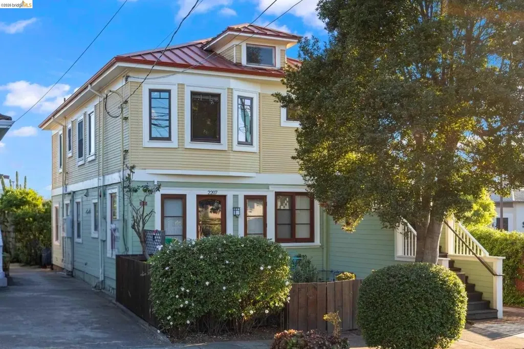 2201 Coloma Street Oakland CA 94602